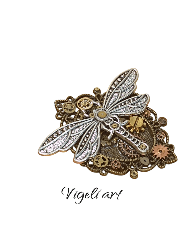 Broche ovale steampunk libellule 