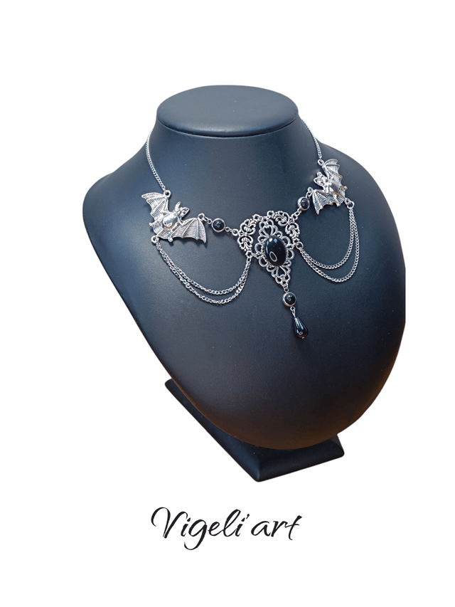 Colliers obsidienne chauve souris 