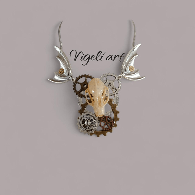 Collier steampunk chauve souris 
