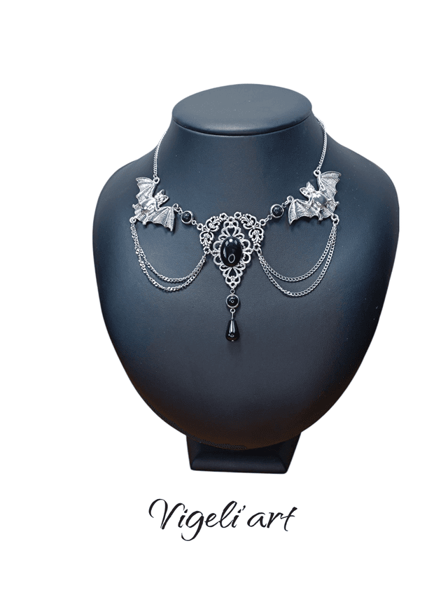 Colliers obsidienne chauve souris 